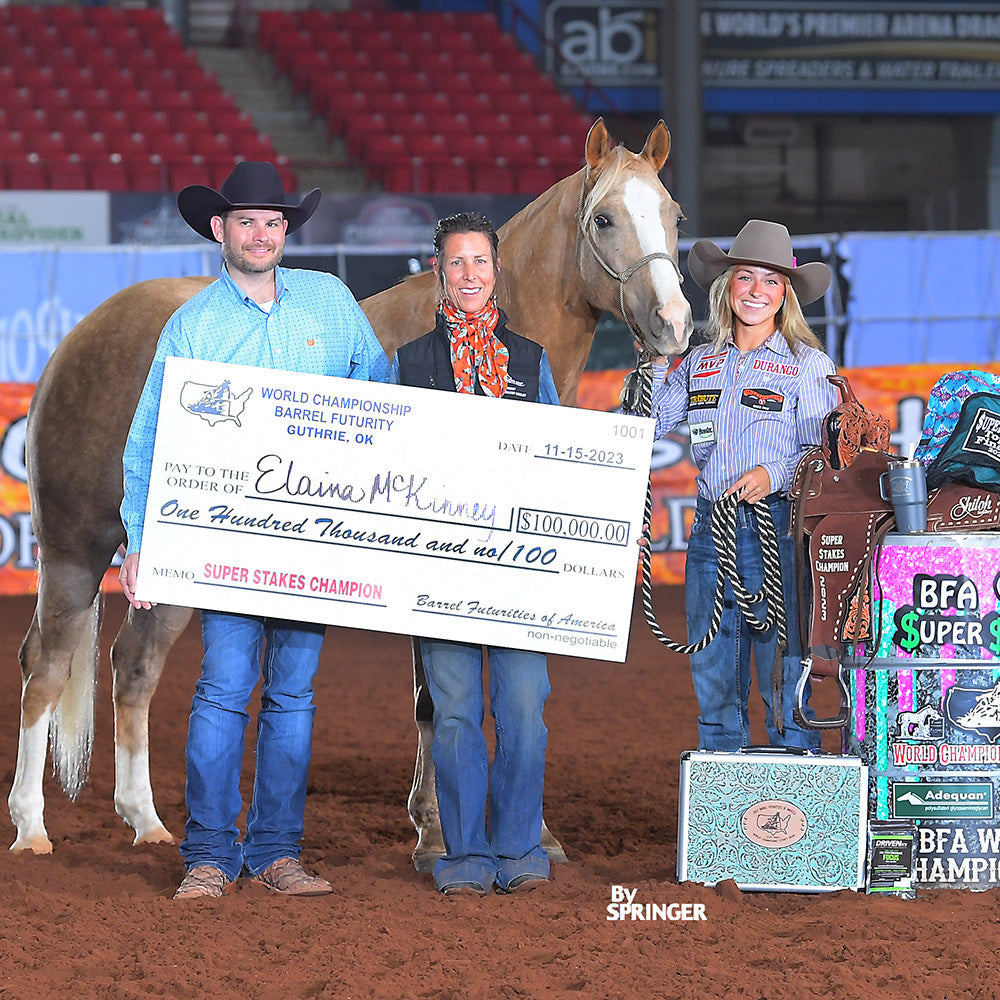 elaina mckinney, barrel racing champion with her horse, BFA 2023 super stakes champion