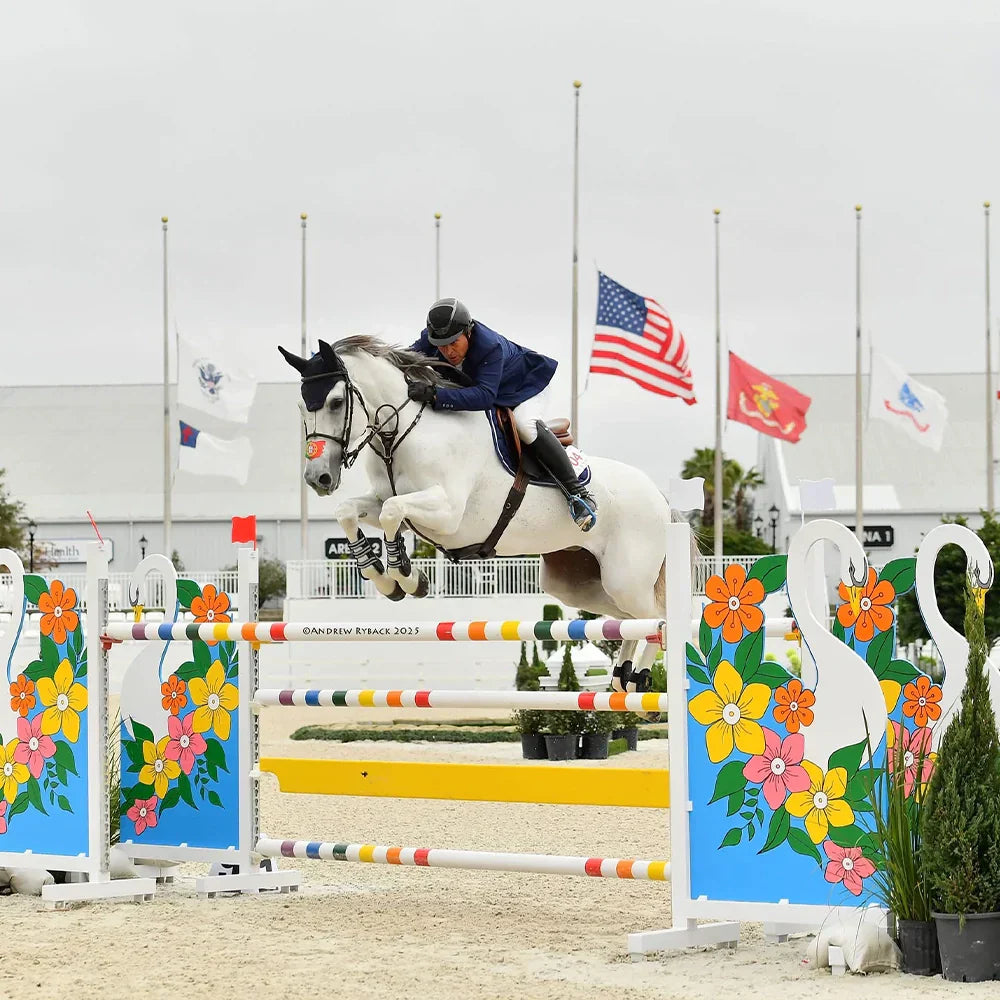 Luis Sabino Gonçalves jumping at a show